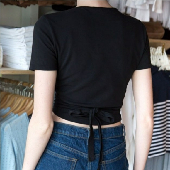 NWT Brandy Melville Black Rae Short Sleeve Wrap Crop Top - Picture 3 of 8